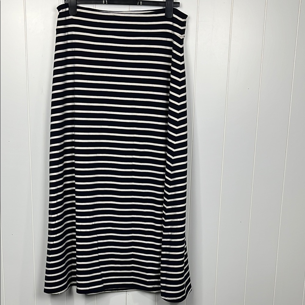 Talbots Womens Maxi Skirt M Navy White Stripes Stretch Waist Flowy Classic EUC